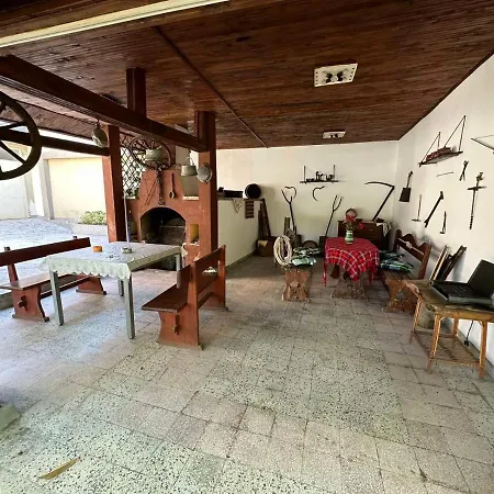 славина къща Perushtitsa